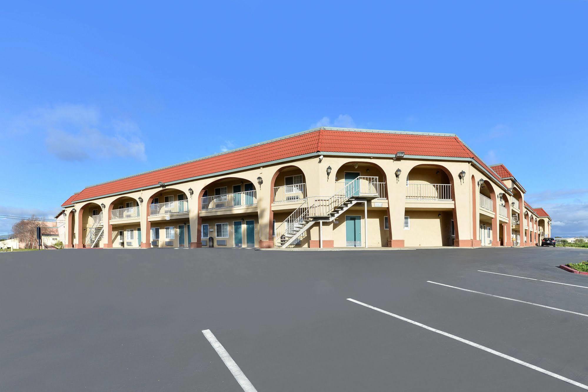 Salinas Inn Luaran gambar