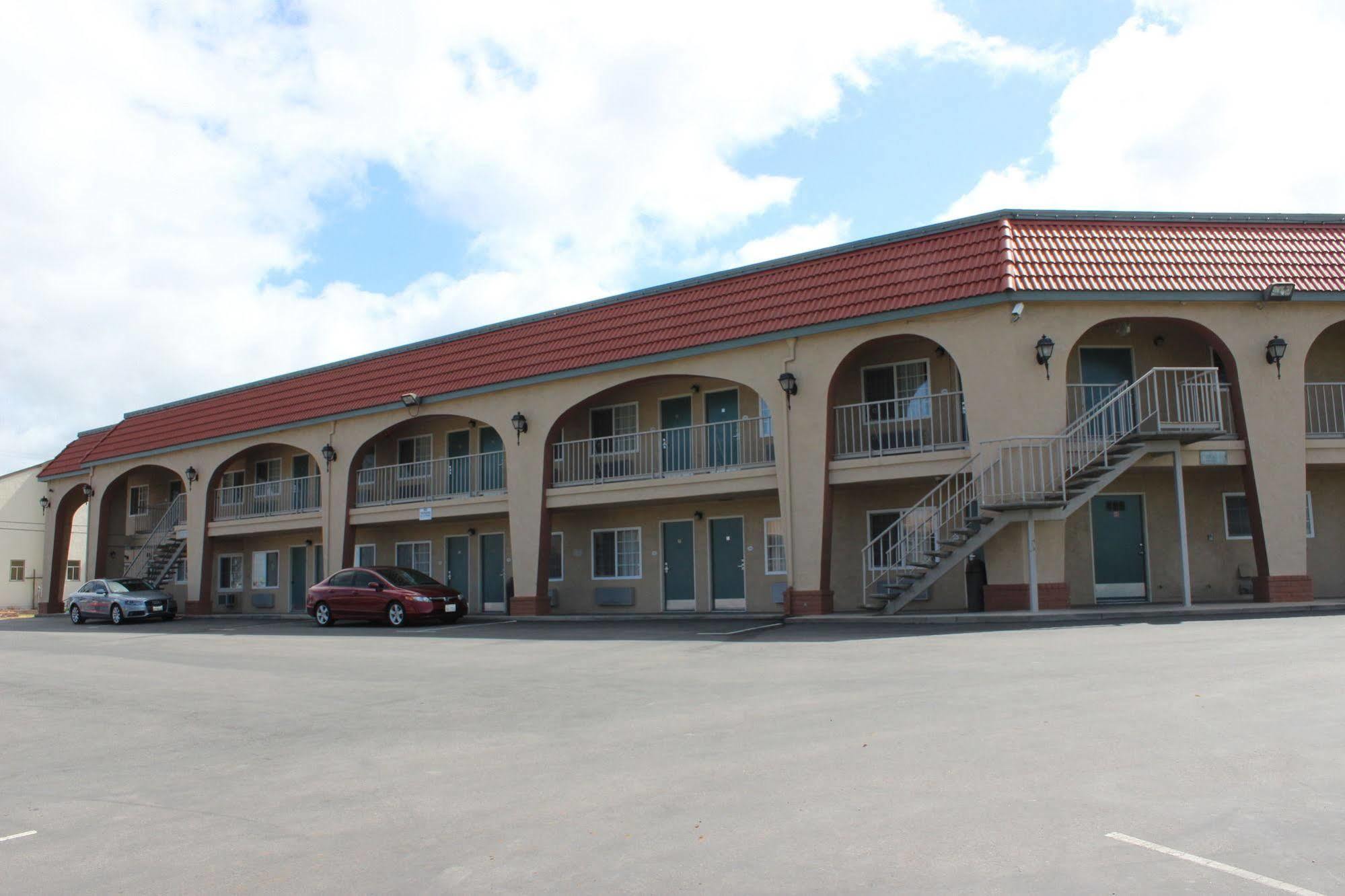 Salinas Inn Luaran gambar